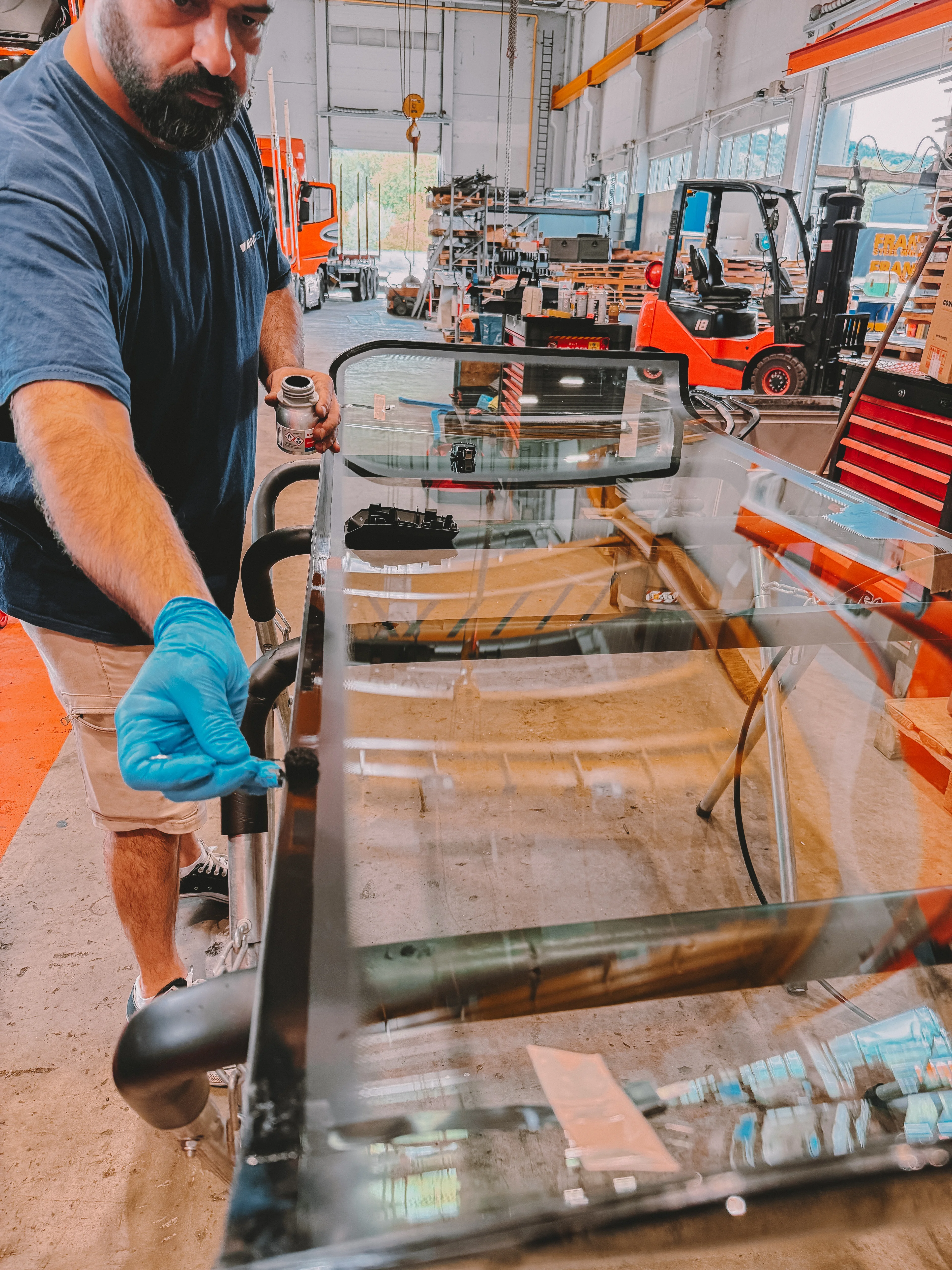 Nutzfahrzeug Service - Erfahrene Monteure